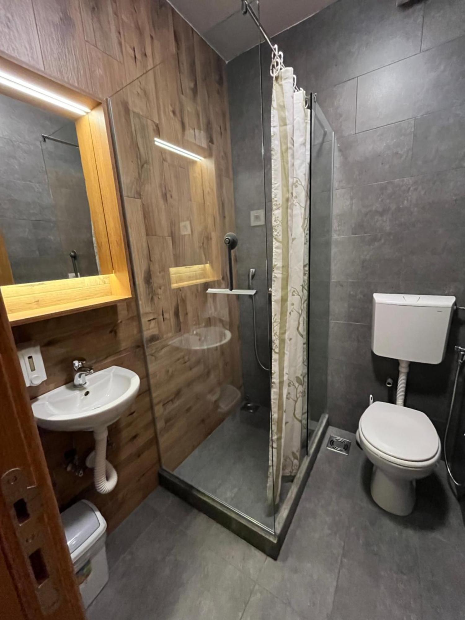 Hostel Terasa Novi Sad Exterior foto