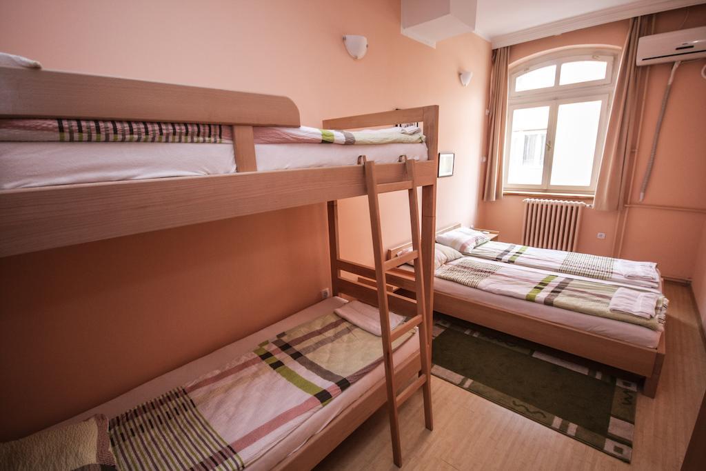 Hostel Terasa Novi Sad Zimmer foto